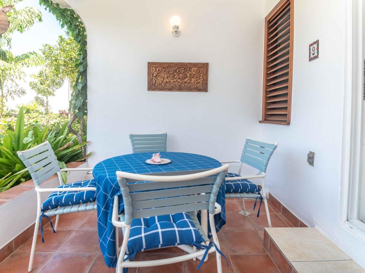 Antigua Village Beach Resort Дикенсон-Бей Экстерьер фото