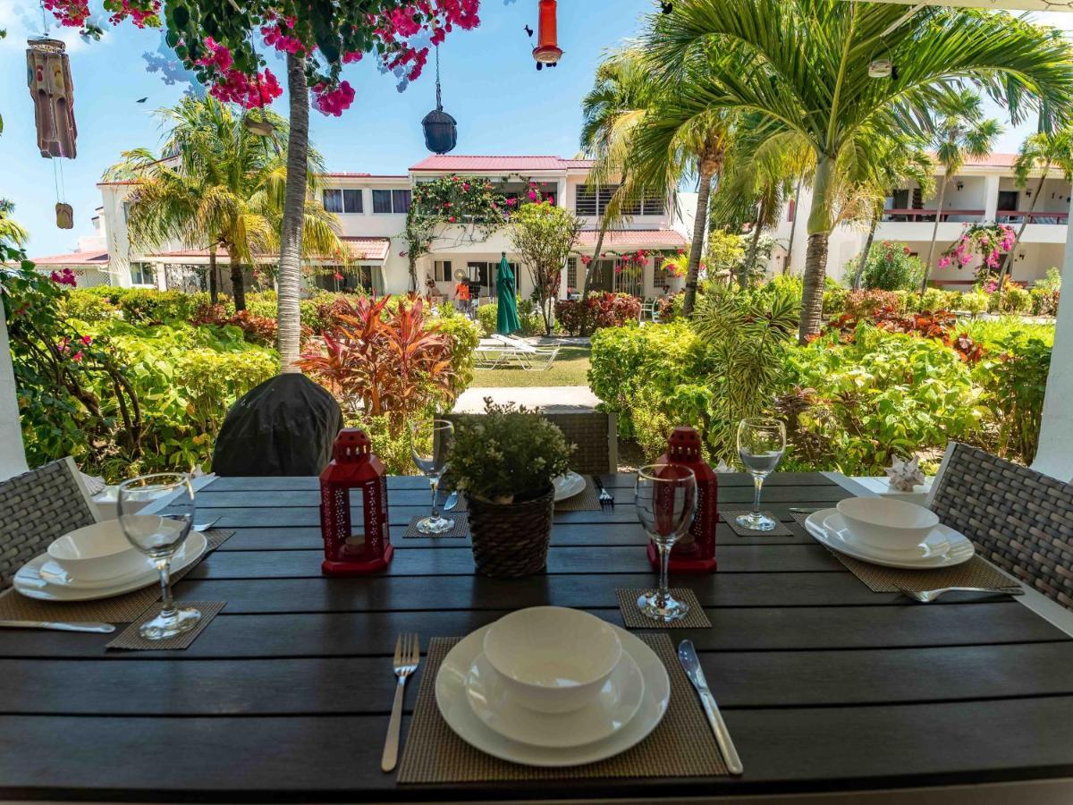 Antigua Village Beach Resort Дикенсон-Бей Экстерьер фото